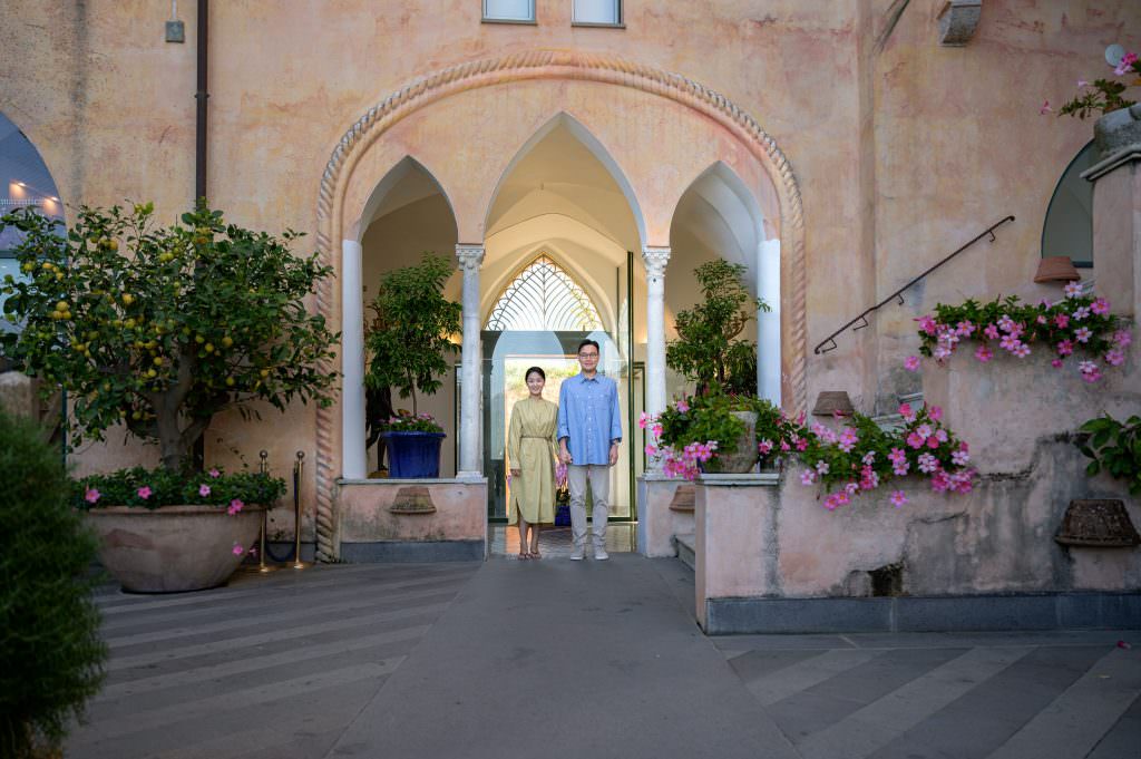 destination wedding photographer in ravello palazzo avino