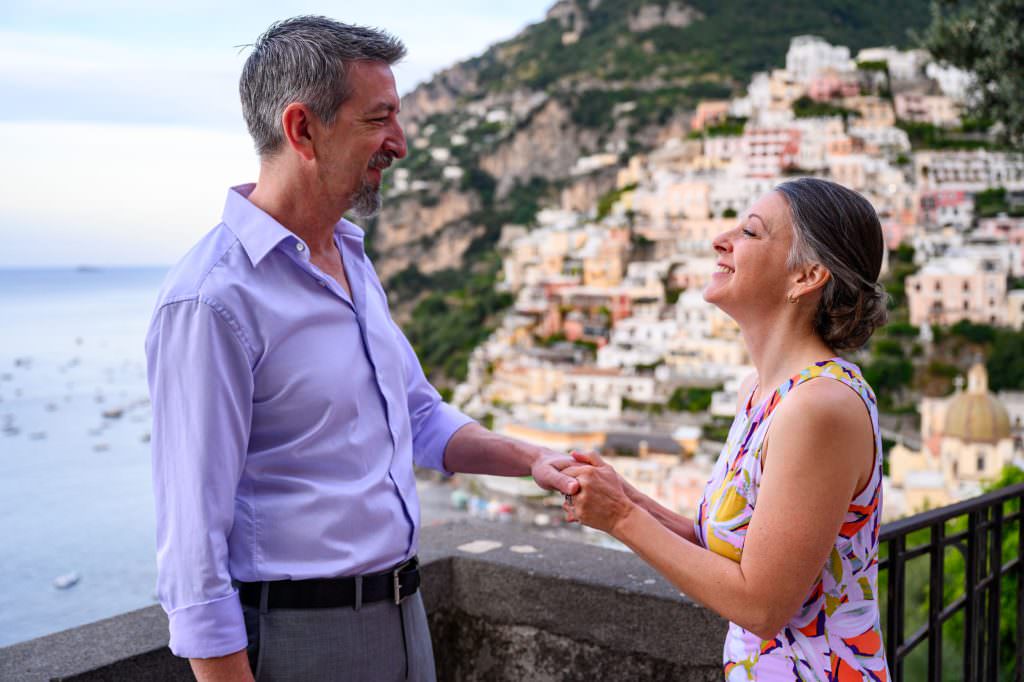 elope in positano