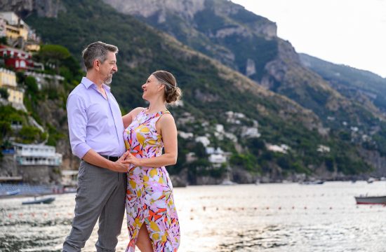 elope in positano
