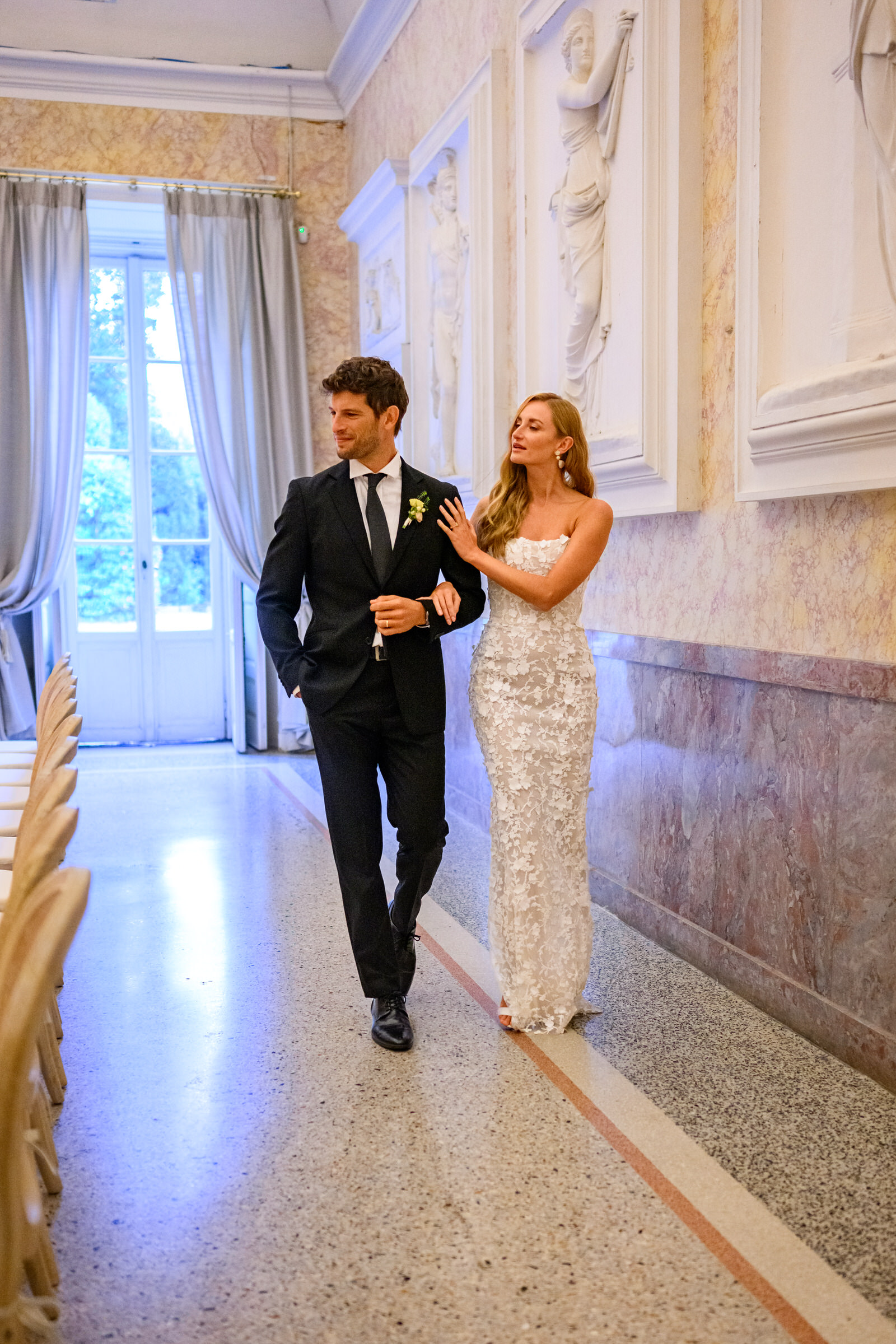lake como fashion wedding
