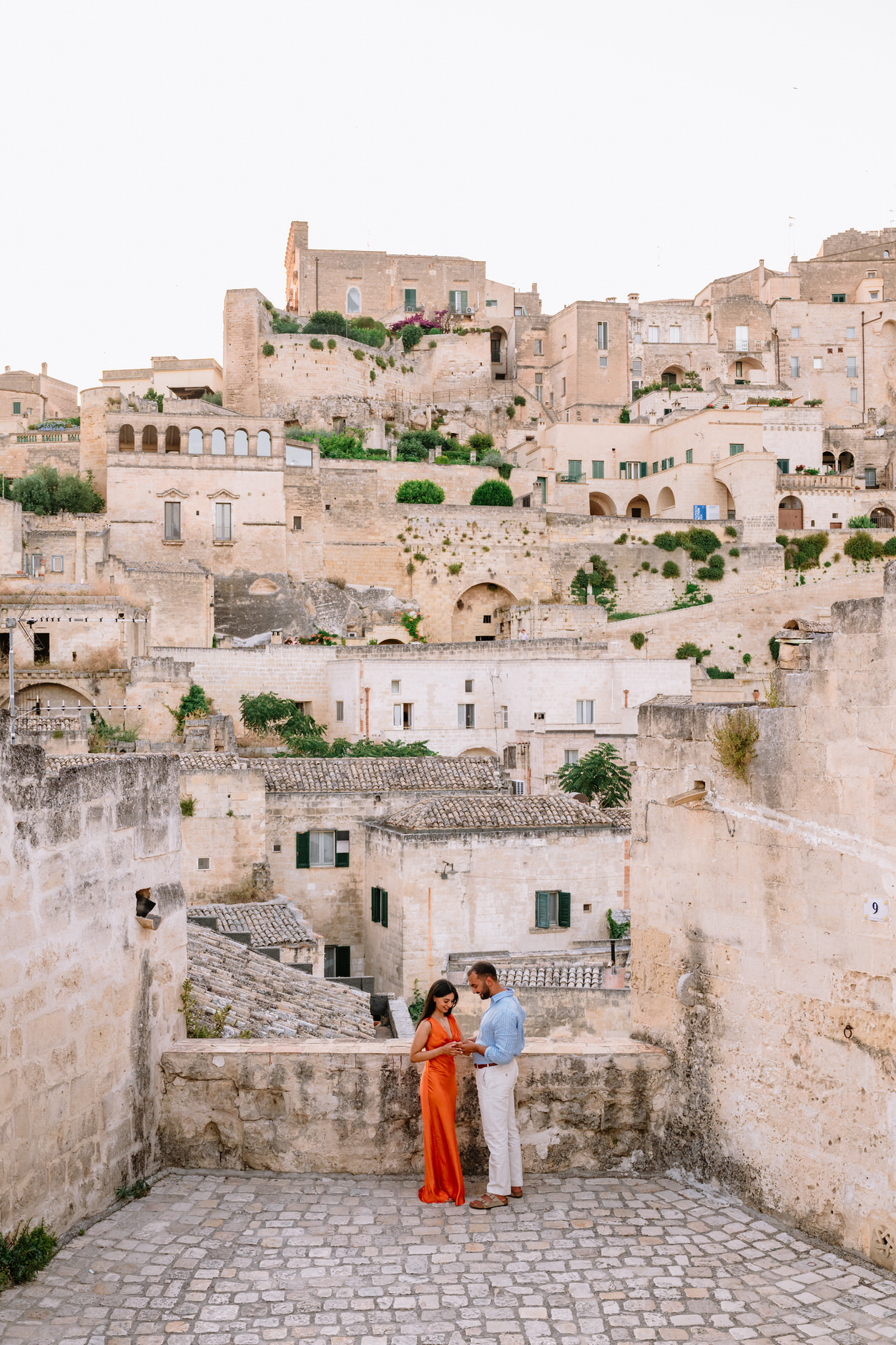 engaged couple photo session sassi of matera